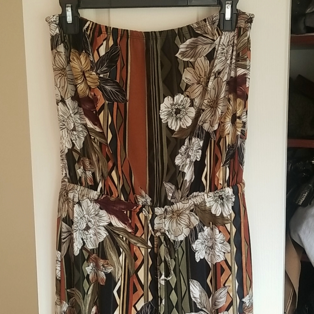 Strapless jumpsuit in jungle flower print